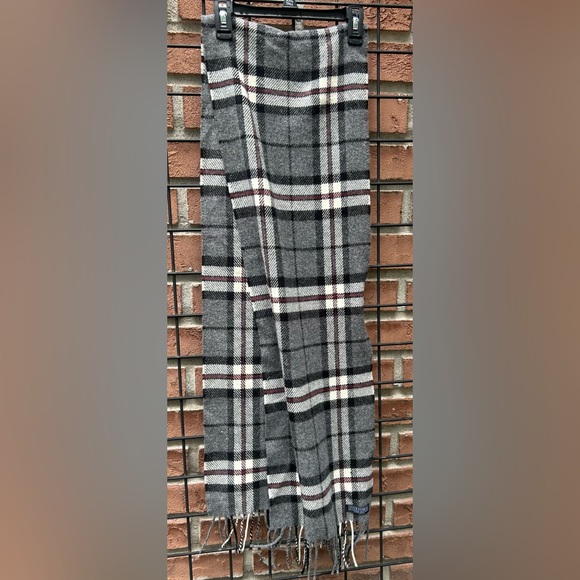 Foxford Gray Plaid Scarf 100% Lamb’s Wool - Picture 3 of 3